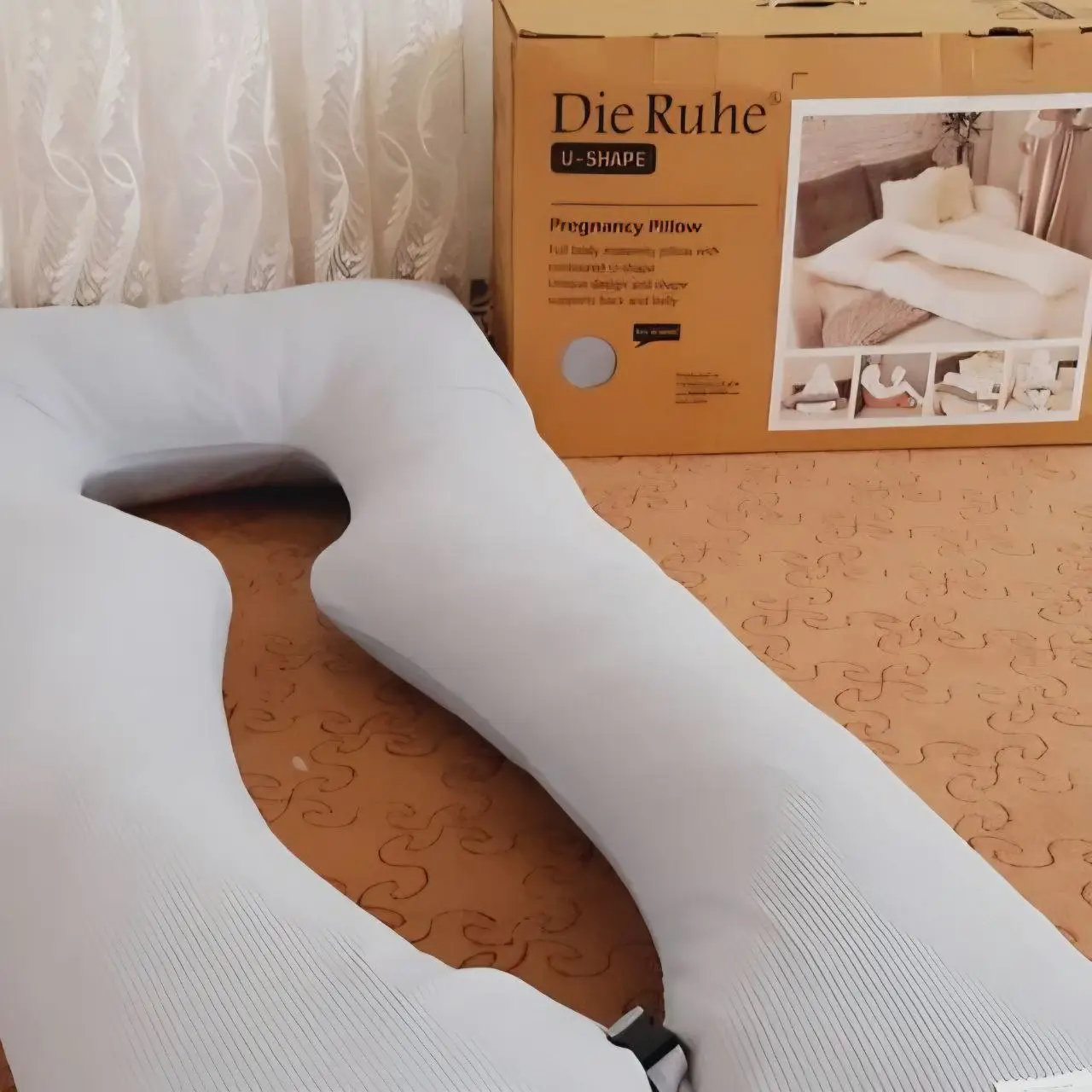 “It’s excellent. I’ve been using it constantly since my fourth month of pregnancy, and now that I’m in the final weeks, I still sleep on it every day. I even use it for afternoon naps and reading. It’s very comfortable. At the beginning, when I had back pain, it helped a lot, and now that my belly has grown, it’s still perfect. I’ve also removed the cover and washed it several times in the washing machine.”